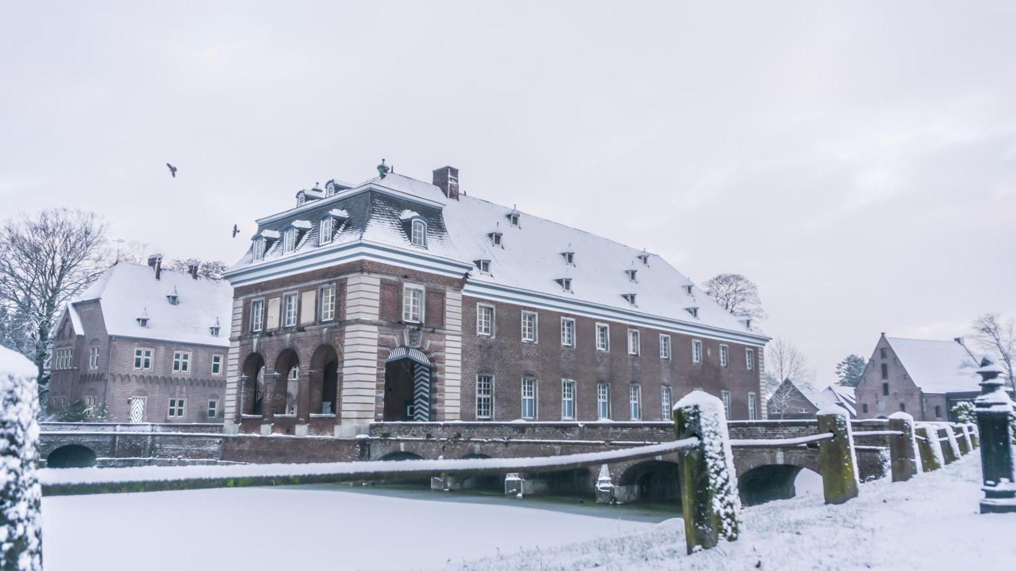 Schloss Wissen วีเซอ ภายนอก รูปภาพ